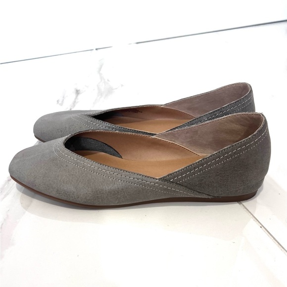 Lucky Brand Women's Gray Flats Lucky Brand Alba Flat 7M - Picture 2 of 6